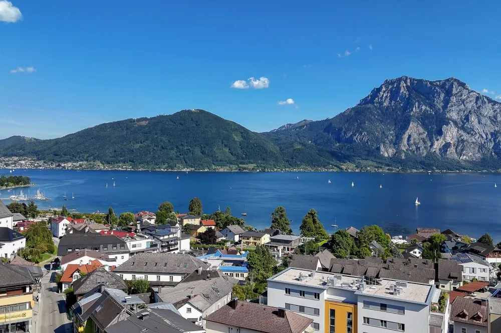 KITZIMMO-Einzigartiges Luxuspenthouse mit Seeblick - Immobilien Altmünster.