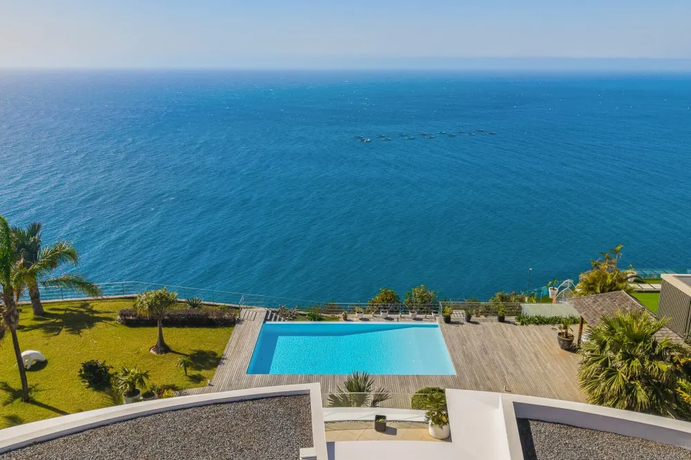 KITZIMMO-Luxusvilla in Madeira kaufen - KITZIMMO Immobilienmakler Kitzbühel.