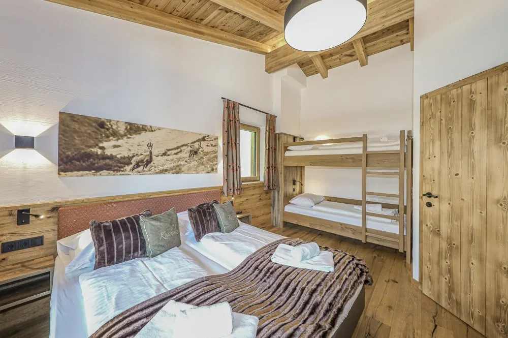 KITZIMMO-Exklusives Nationalpark Chalet in sonniger Ruhelage - Immobilien Neukirchen.