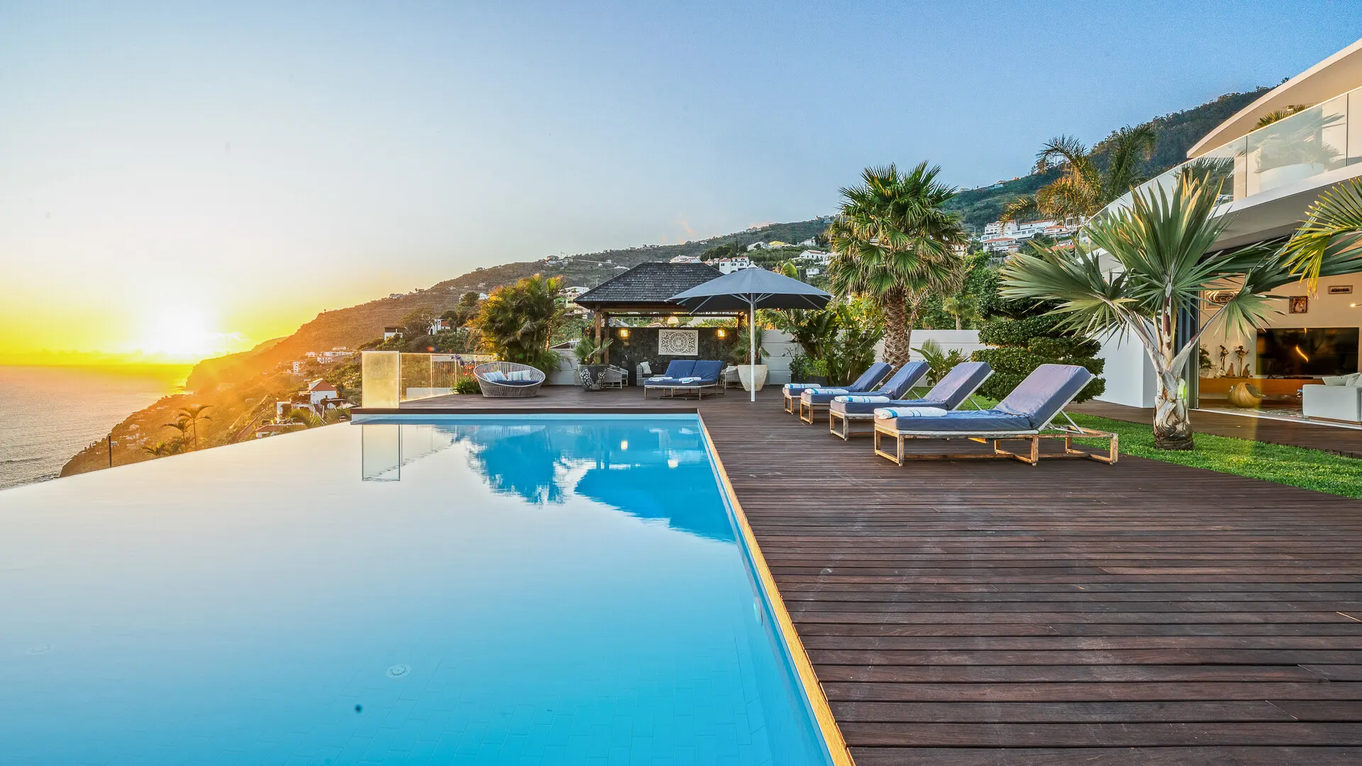 KITZIMMO-Luxusvilla in Madeira kaufen - KITZIMMO Immobilienmakler Kitzbühel.