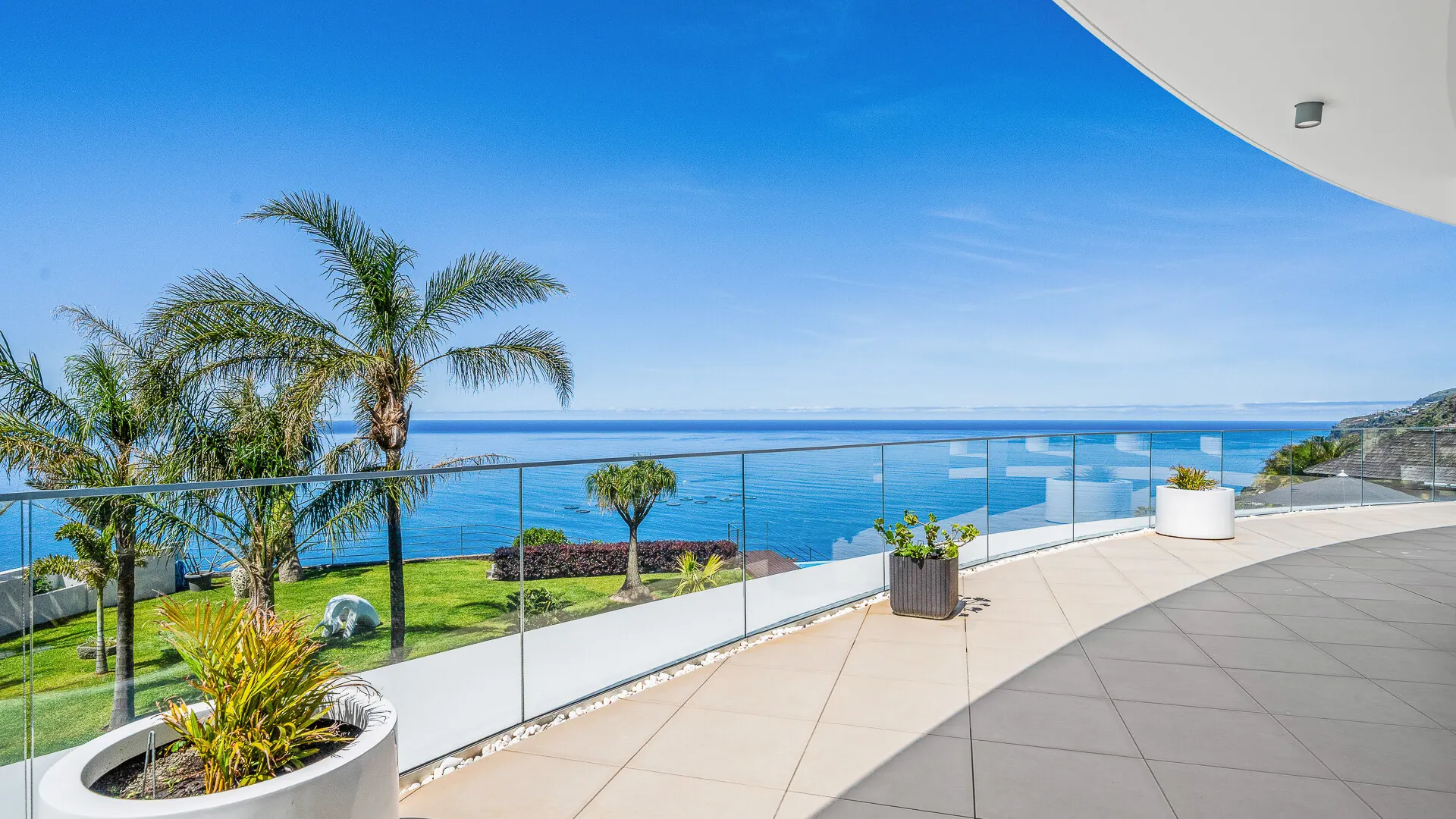 KITZIMMO-Luxusvilla in Madeira kaufen - KITZIMMO Immobilienmakler Kitzbühel.