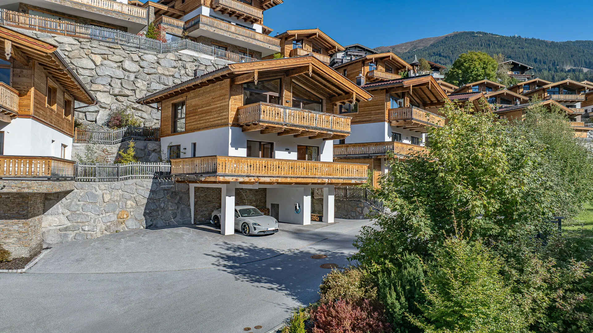 KITZIMMO-Exklusives Nationalpark Chalet in sonniger Ruhelage - Immobilien Neukirchen.